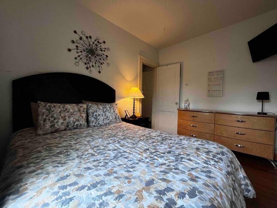 Comfortable 2-Bdrm Spacious Home With Wifi & Patio อินเดียนาโพลิส ภายนอก รูปภาพ